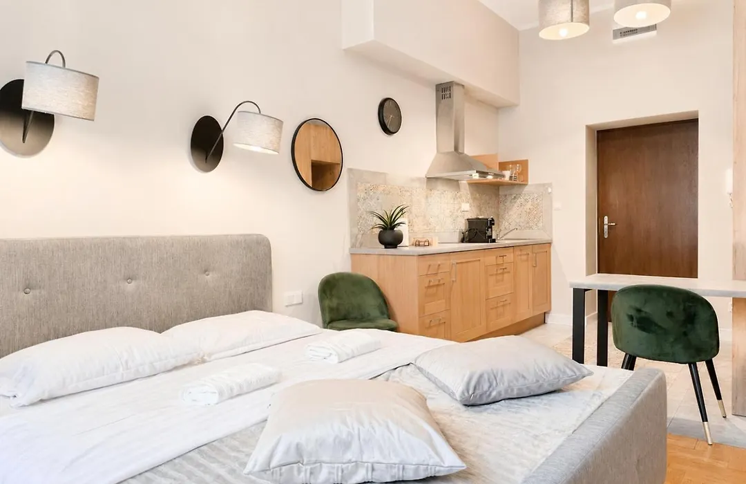 Main Square Platan Loft Collection-1