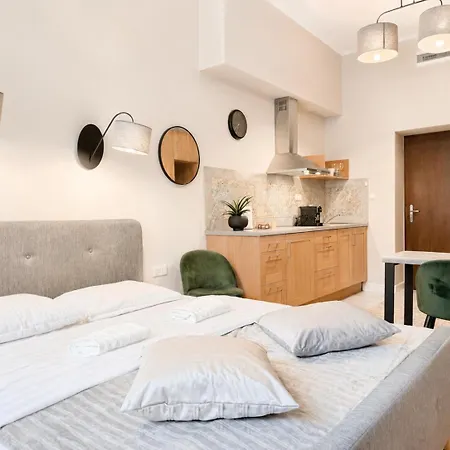 Main Square Platan Loft Collection-2